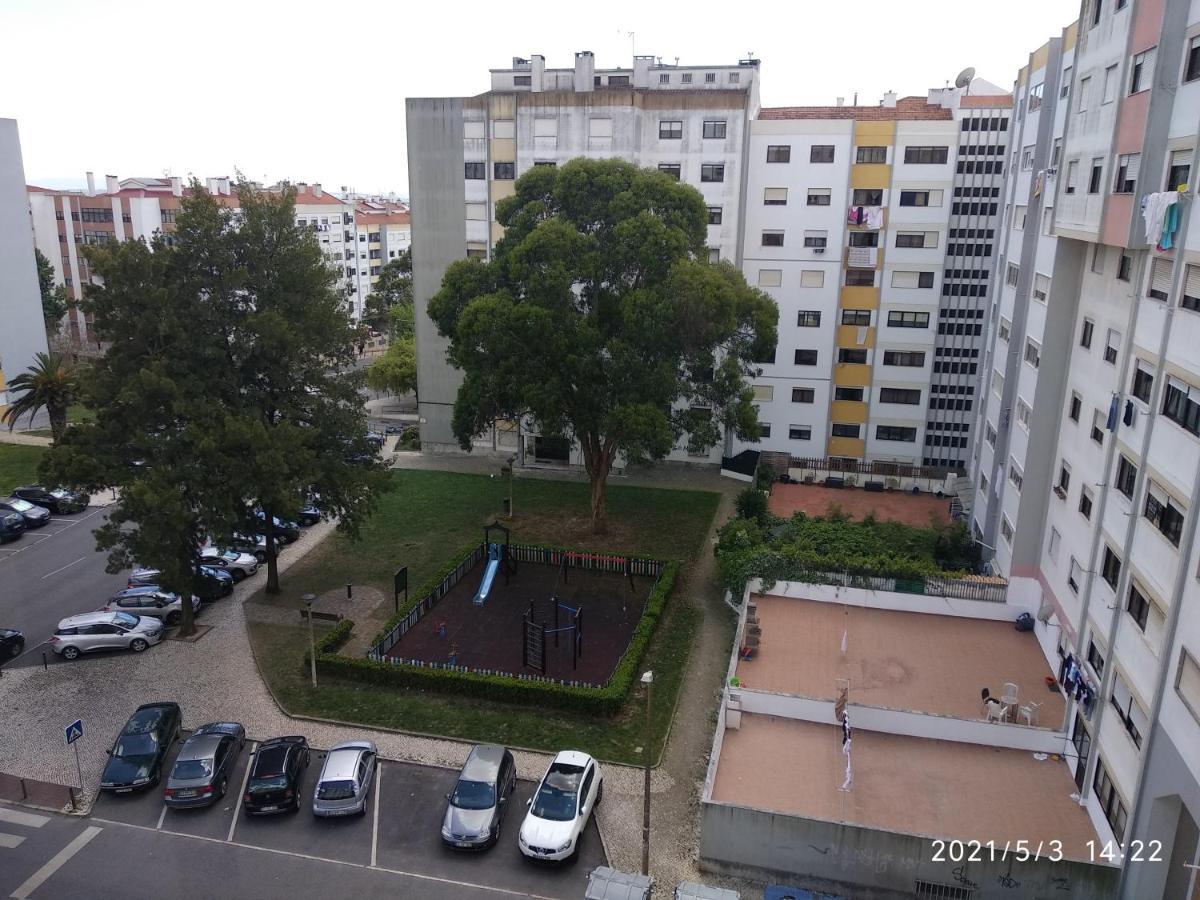 Hotel Quartos Cesario Verde Massama Queluz Exterior foto